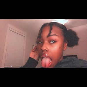 Meet your Posher, Nakeira